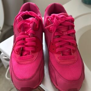 Hot pink airmax 90
